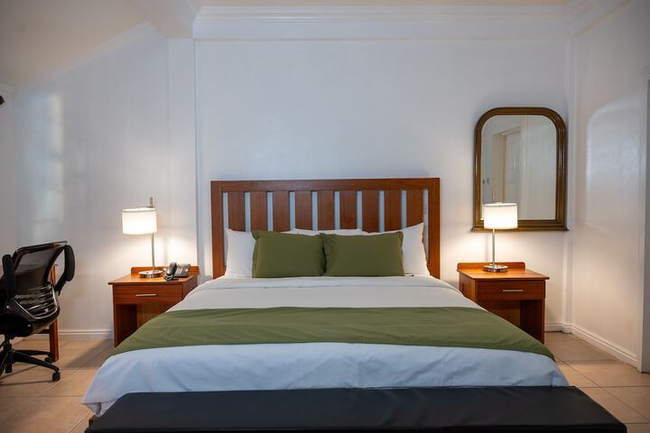 Room 15 of 81