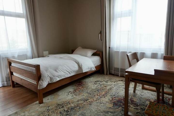 Room 21 of 63