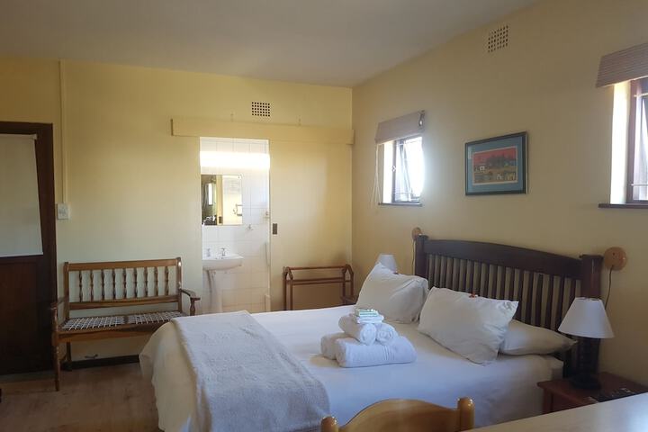 Room 19 of 77