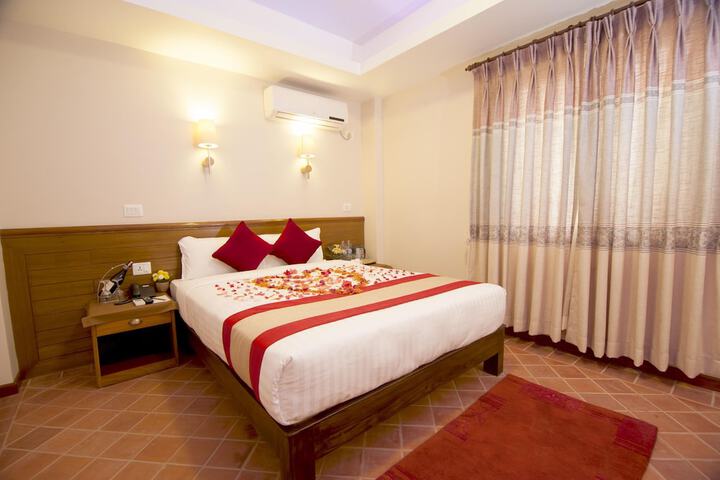 Room 7 of 34
