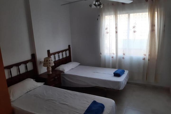 Room 4 of 12