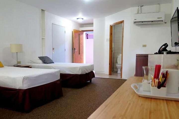 Room 12 of 33