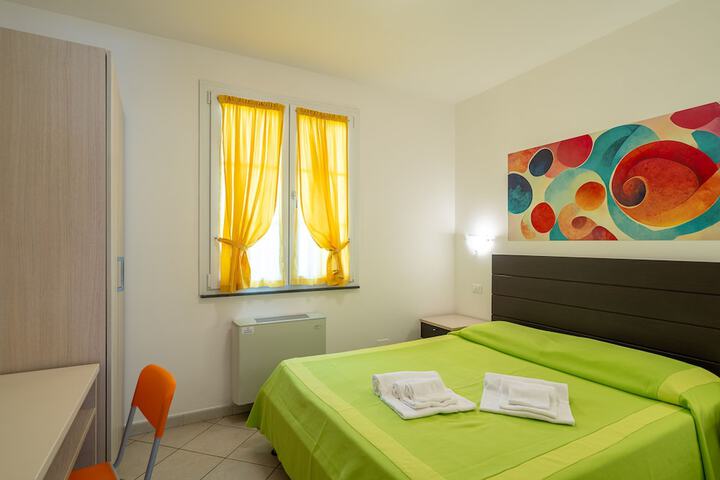 Room 26 of 122
