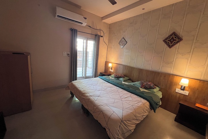 Room 8 of 58