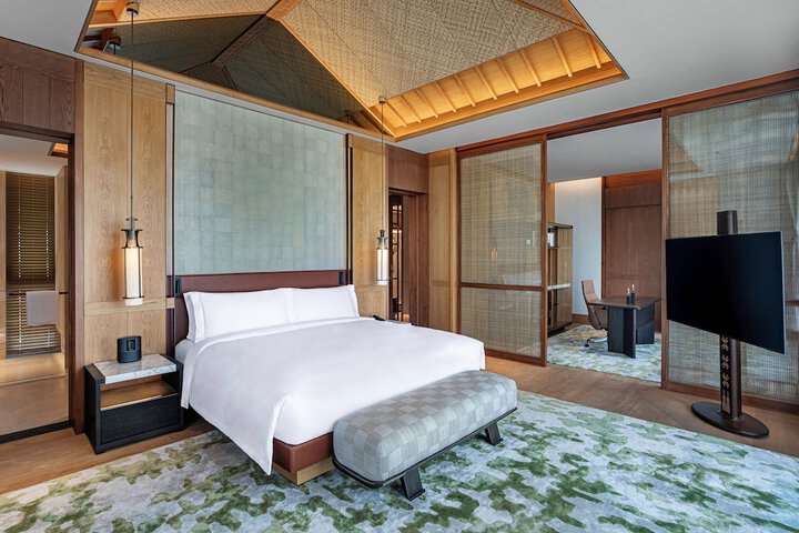Room 15 of 92