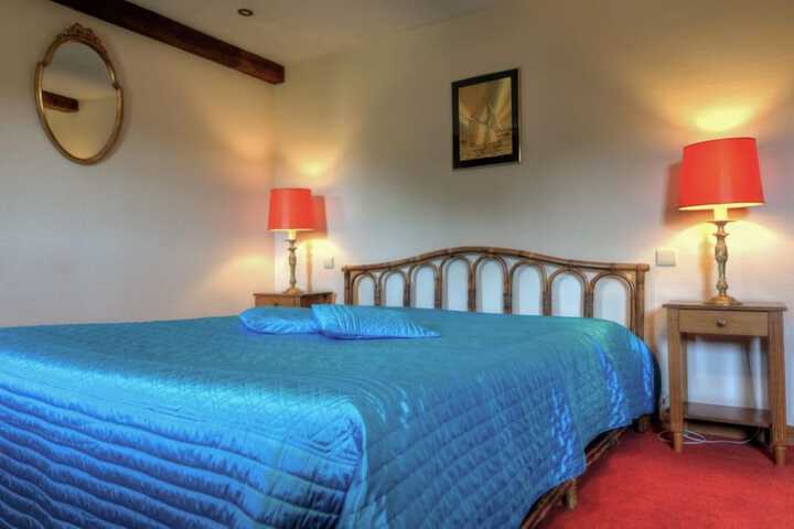 Room 10 of 39