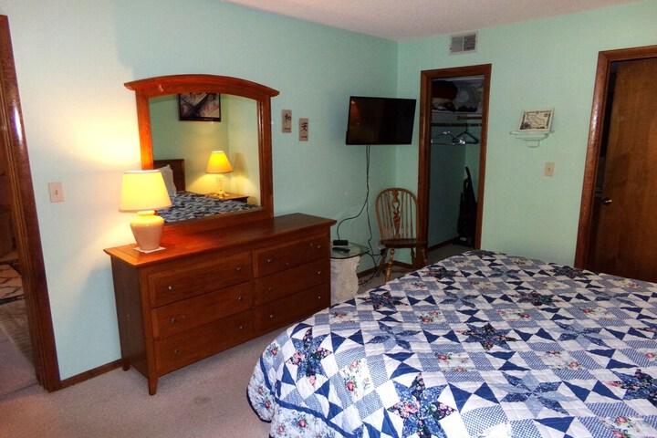Room 3 of 36