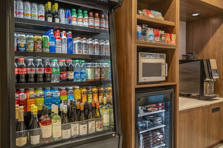 Snack bar
