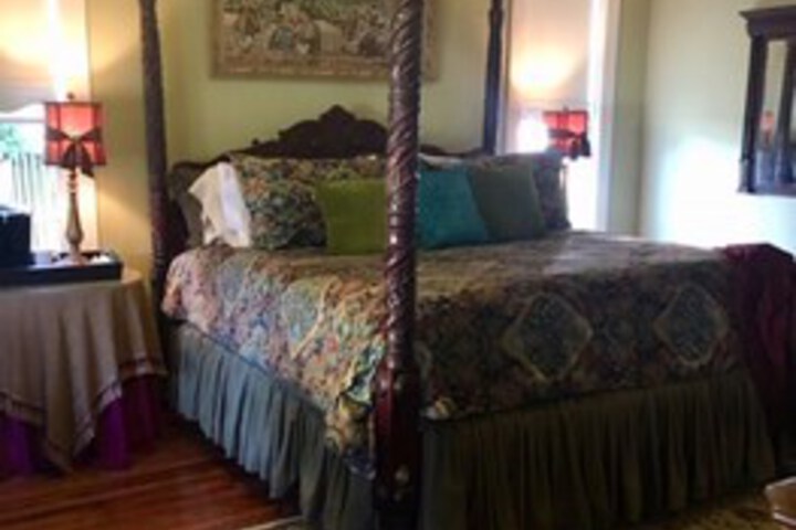 Room 33 of 54
