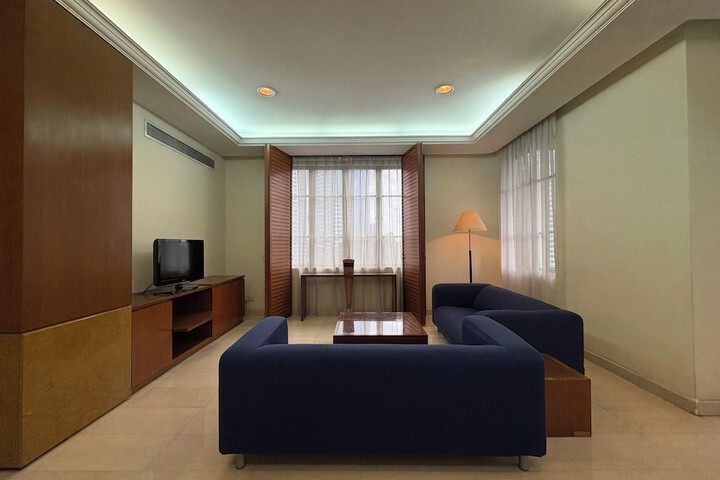 Room 33 of 61