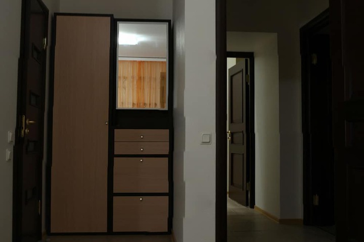 Room 13 of 31
