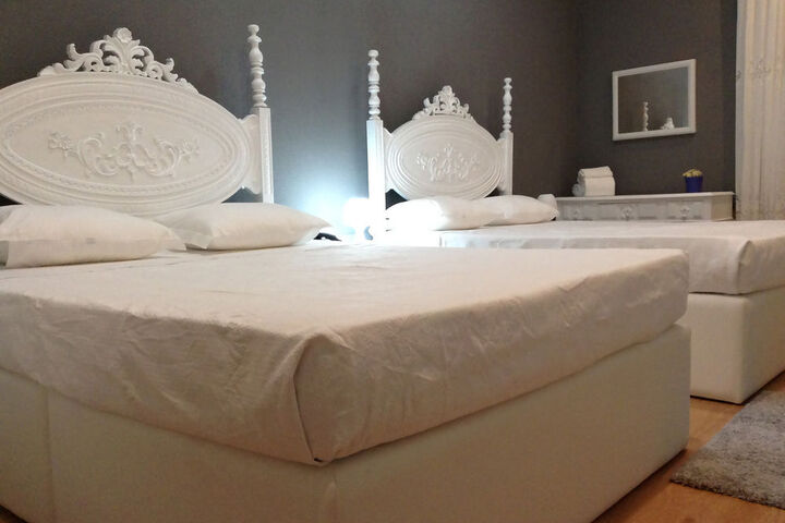 Room 5 of 29