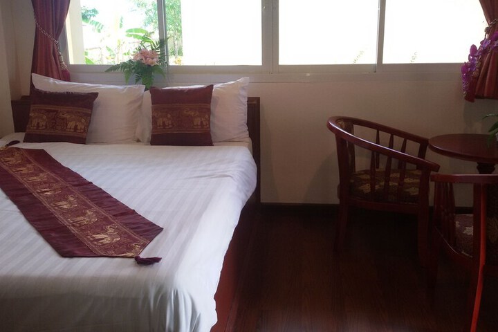 Room 17 of 159
