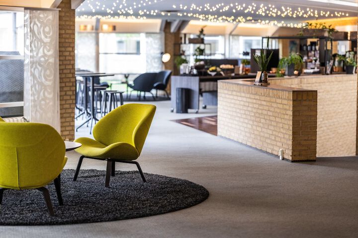 Hotel Lobby