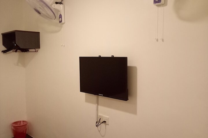 Room 42 of 75