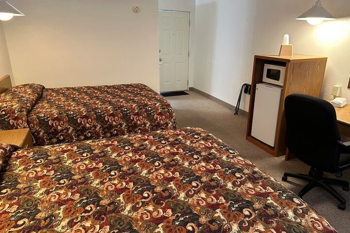 Room 8 of 35