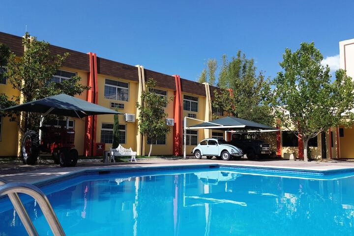 Hotel with Pool