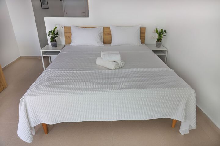 Room 10 of 52
