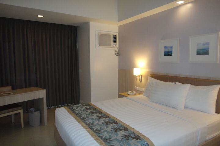 Room 12 of 31