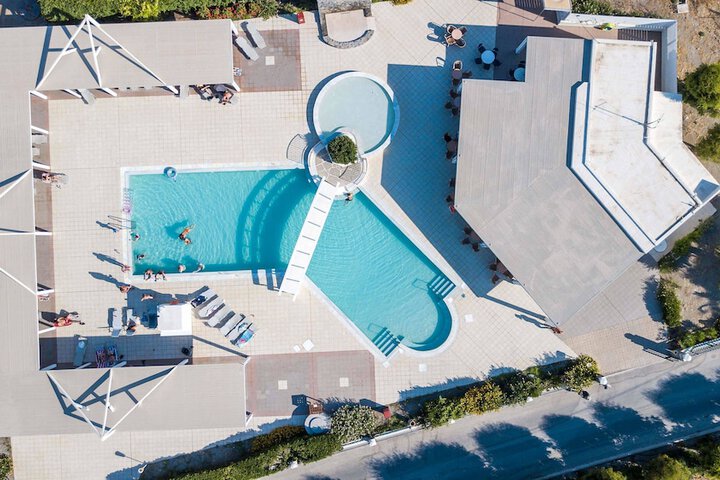 Pool 79 of 154