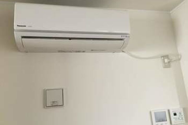 Room 10 of 15