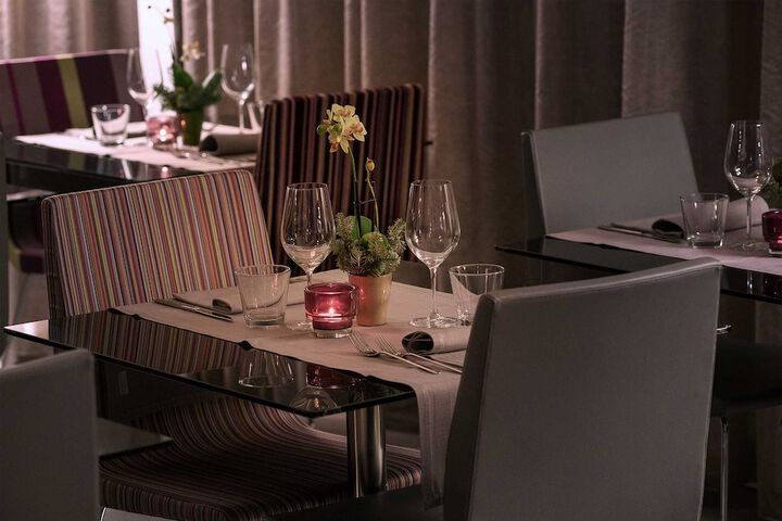 Dining 60 of 76