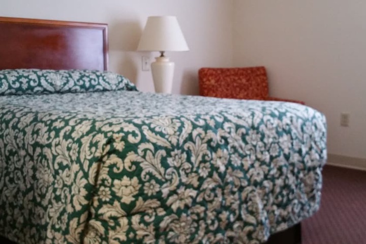 Room 3 of 10