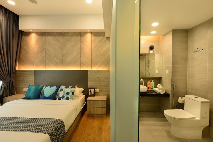 Room 32 of 44