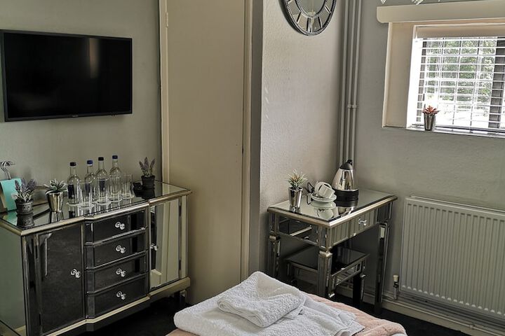 Room 14 of 65