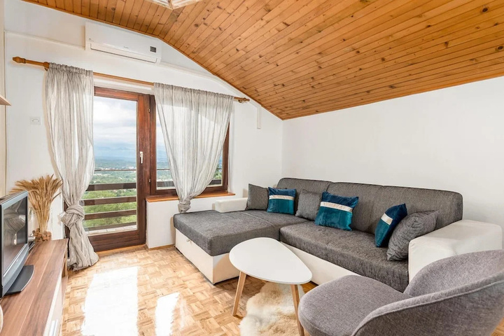 Stunning Home in Rukavac With Wifi Outdoor Swimming Pool and 2 Bedrooms
