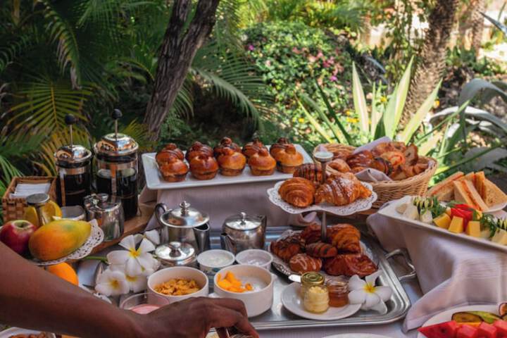 Breakfast/Coffee Service 110 of 143