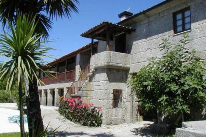 Rustic House with Swimming Pool Vieira Minho by Izibookings
