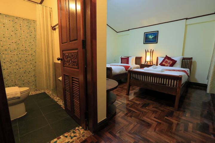 Room 9 of 47