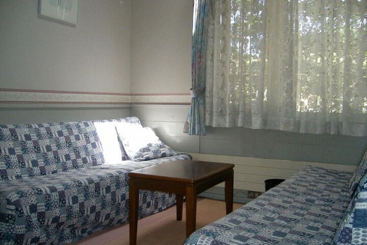 Room 16 of 27