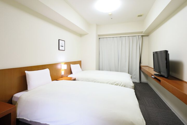 Room 9 of 78