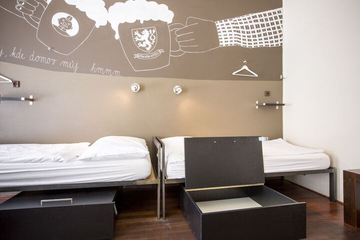 Room 30 of 71