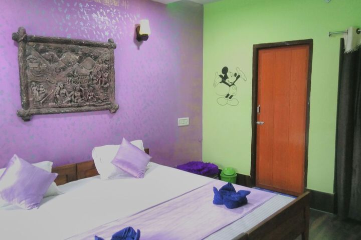 Room 18 of 24