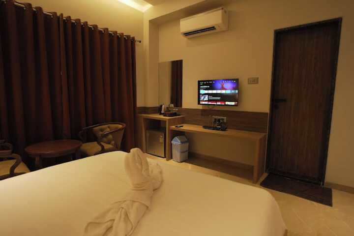 Room 14 of 29