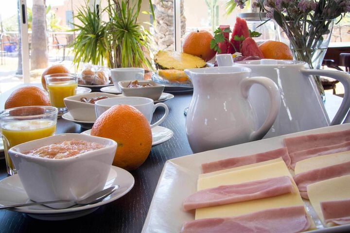 Breakfast area