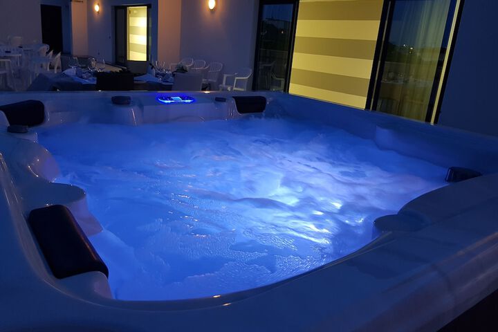 Spa 21 of 59