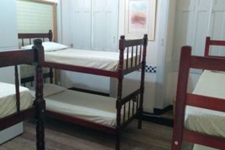 Room 10 of 22