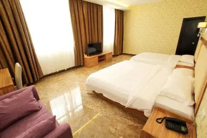 Room 2 of 7