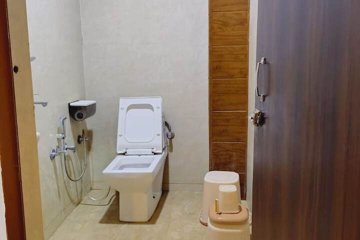Room 18 of 22