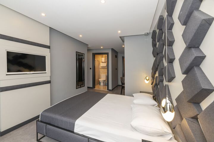 Room 22 of 49