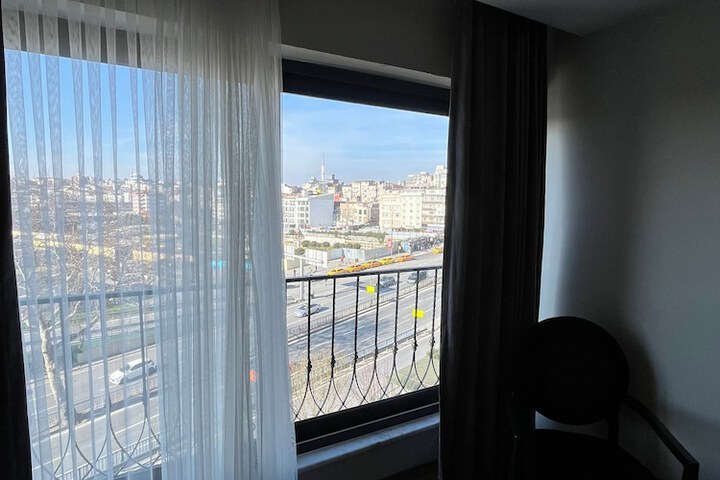 Room 7 of 20