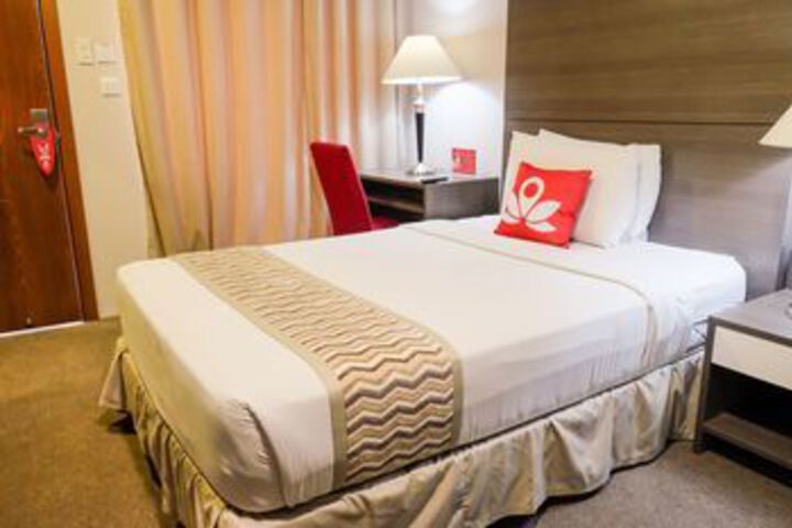 罗哈斯大道高级禅室酒店(Zen Premium Roxas Boulevard)