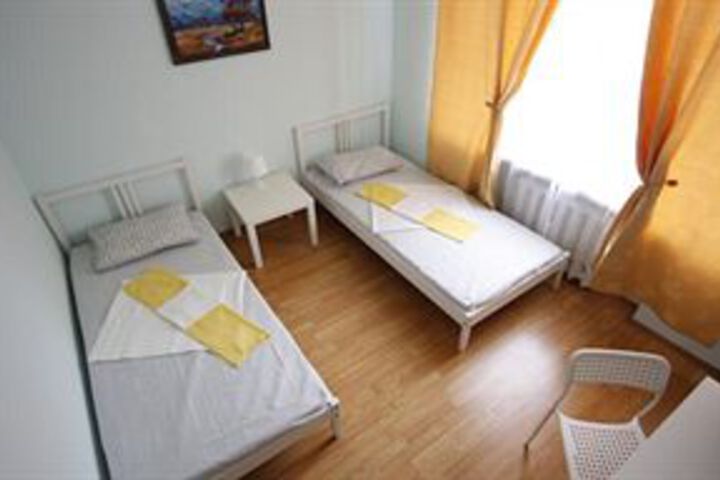Room 16 of 27