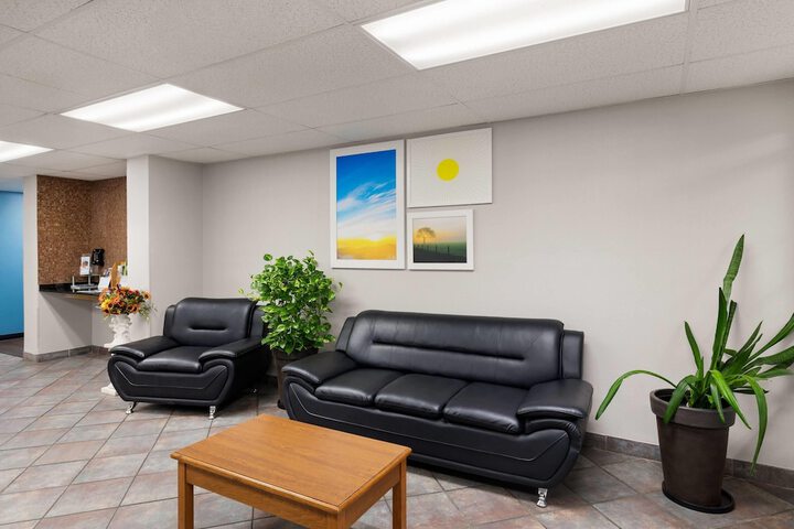 Guest Lobby