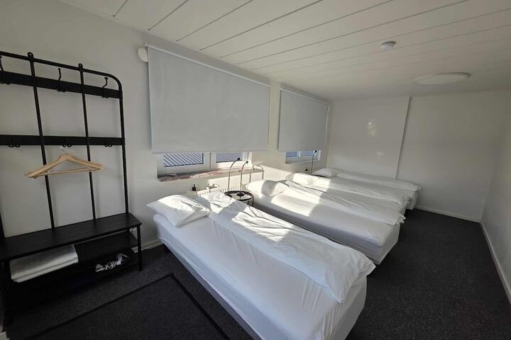 Room 12 of 13