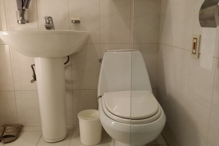 Clean Restrooms